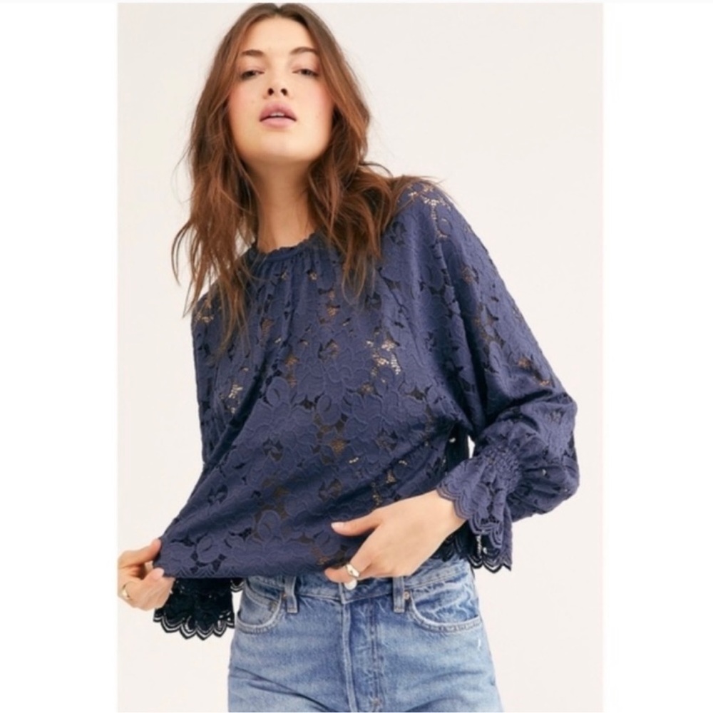 Free People Olivia Lace Top in Navy Size XS NWT Victorian Long Sleeve - Picture 1 of 10